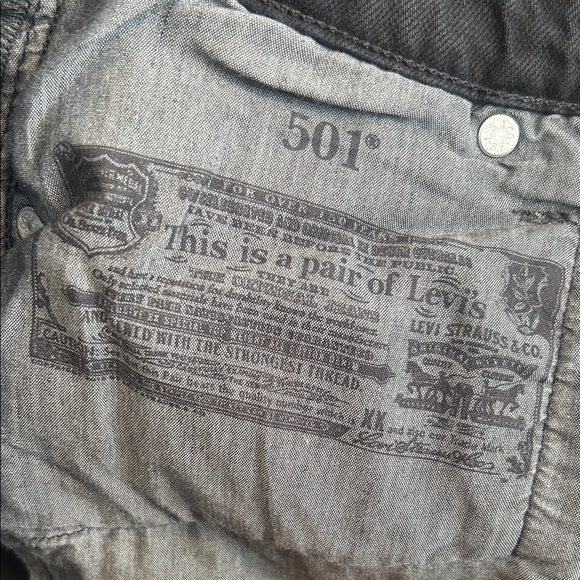 Levi's Classic 501 Jeans - Picture 6 of 10
